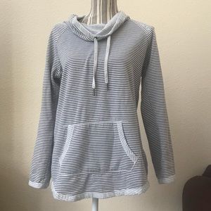 Cute warm Calvin Klein top 👌